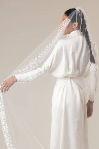 Arena Ornamental Needlework Veil | Ofrenda