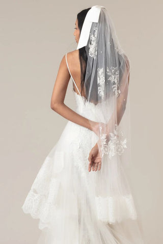 Condensa Embroidered Bow Veil | Ofrenda