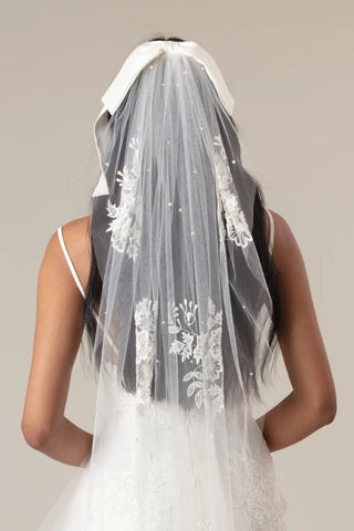 Condensa Embroidered Bow Veil | Ofrenda